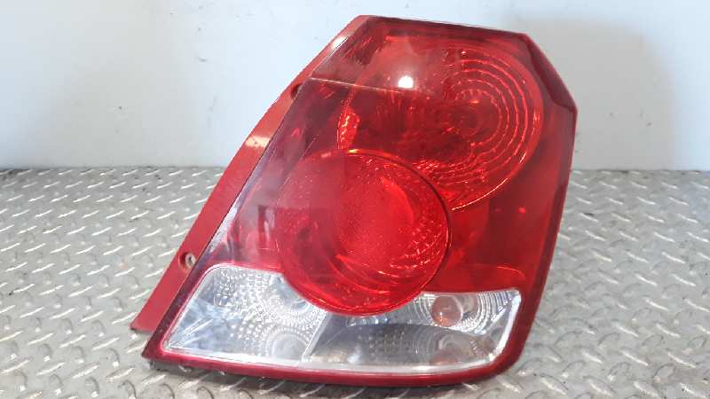 CHEVROLET Aveo T200 (2003-2012) Rear Right Taillight Lamp 96540269 18619927