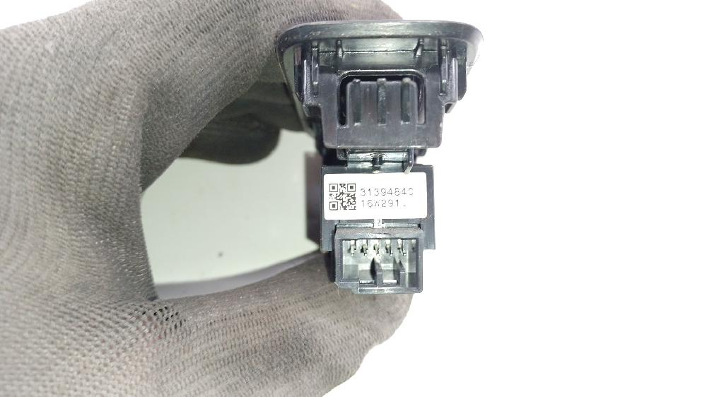 Mando elevalunas trasero izquierdo D 4204 T13,D 4204 T8 31394840 de Volvo V40 cross country (526) 2012-2015 120 CV con 194182 km - pieza usada