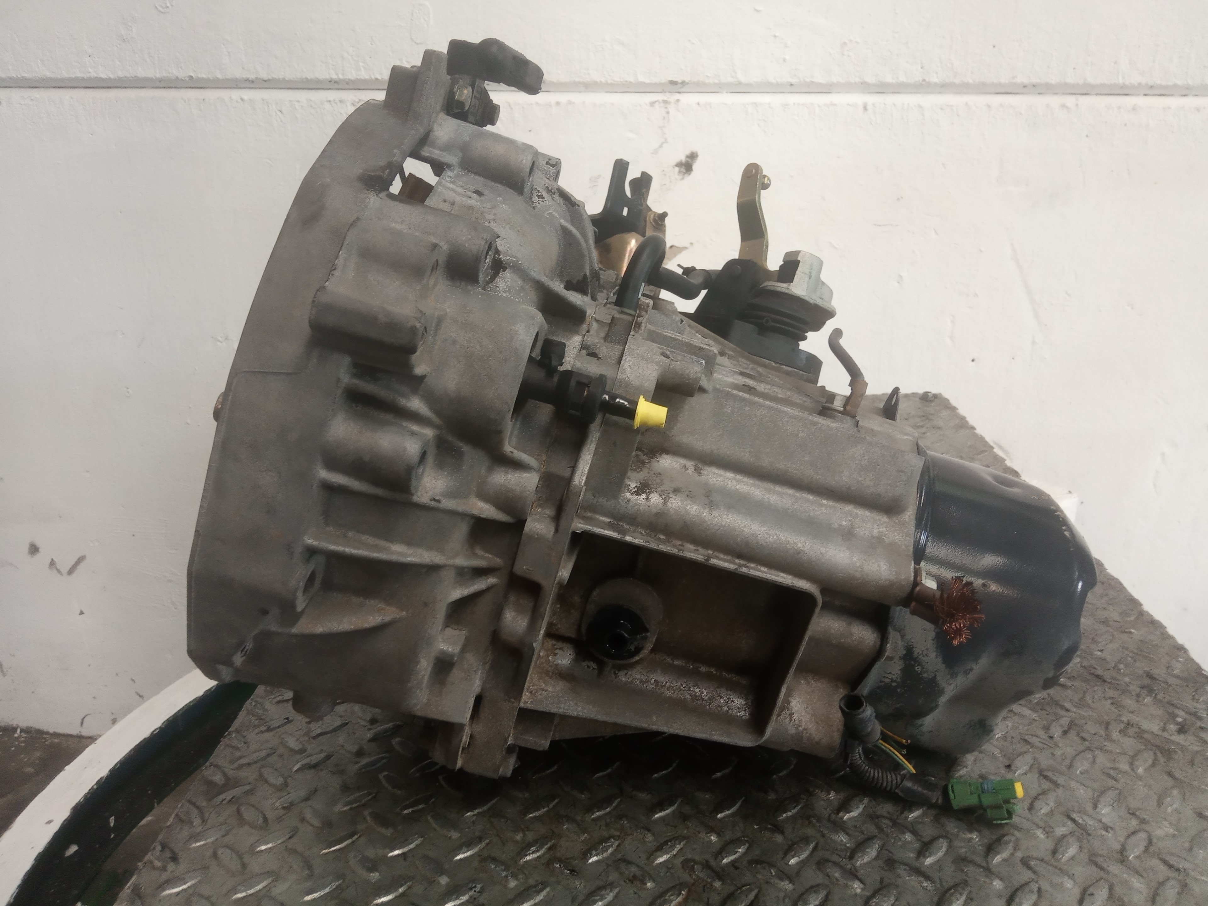 LANCIA Almera N16 (2000-2006) Gearbox JR5106,JR5106 23689866