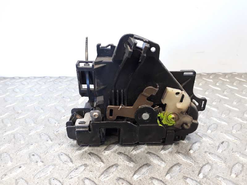 SEAT Cordoba 2 generation (1999-2009) Front Right Door Lock ELECTRICA, 2PINES 18526520