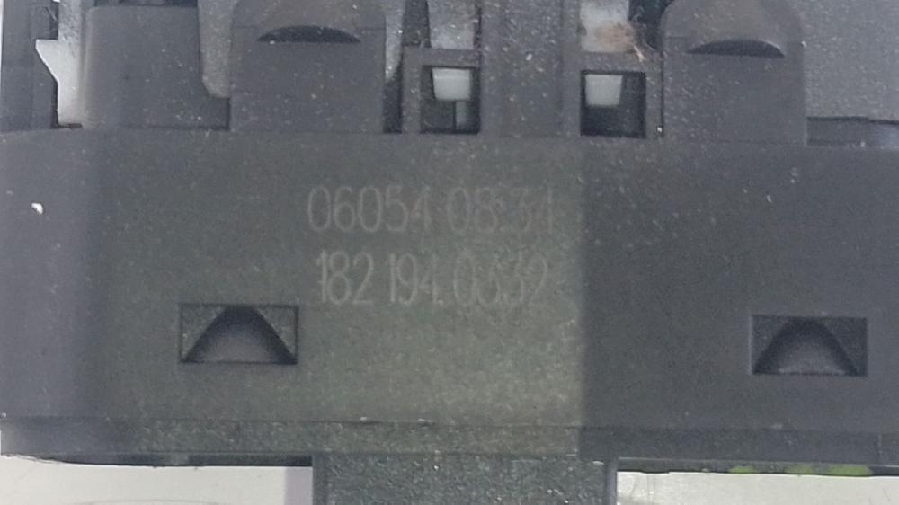 Interruptor 939A2000 2945901 de Fiat Croma (194_) 2005-2011 150 CV con 1 km - pieza usada