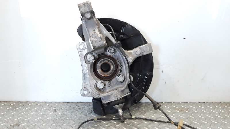 VOLVO S60 1 generation (2000-2009) Front Right Wheel Hub 30760715 23288645