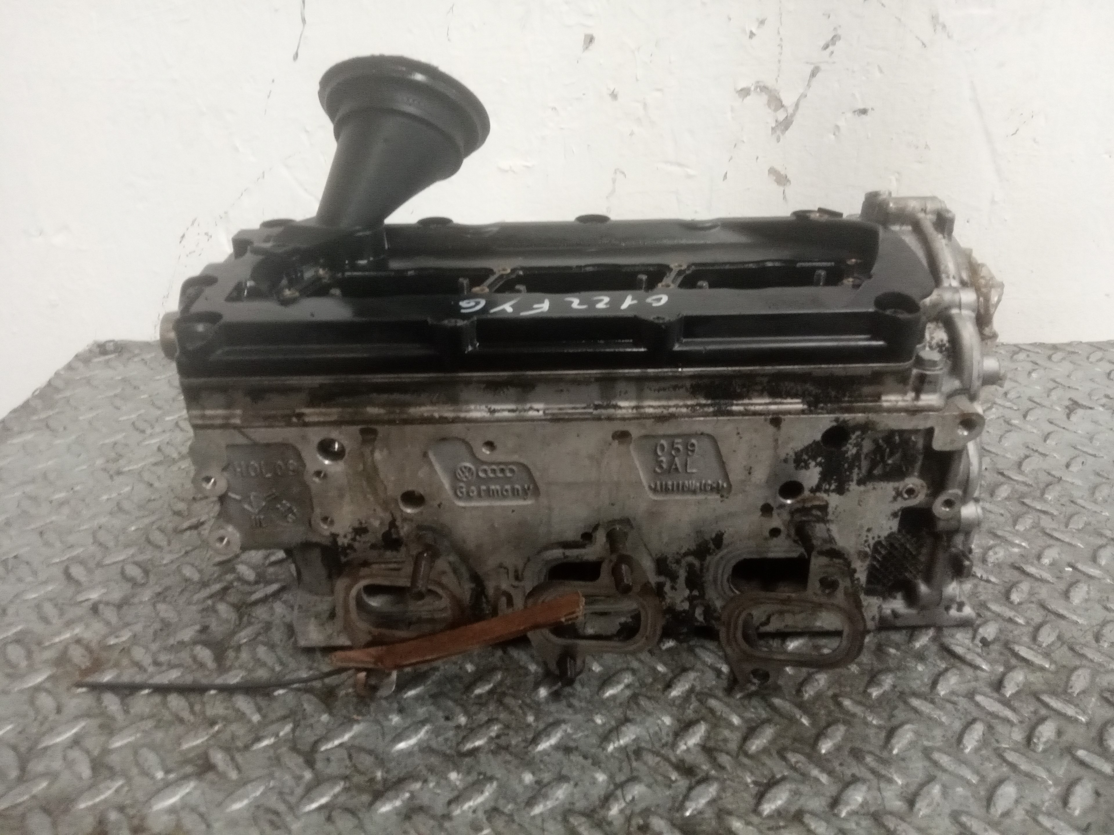 AUDI A6 C6/4F (2004-2011) Engine Cylinder Head 23694892