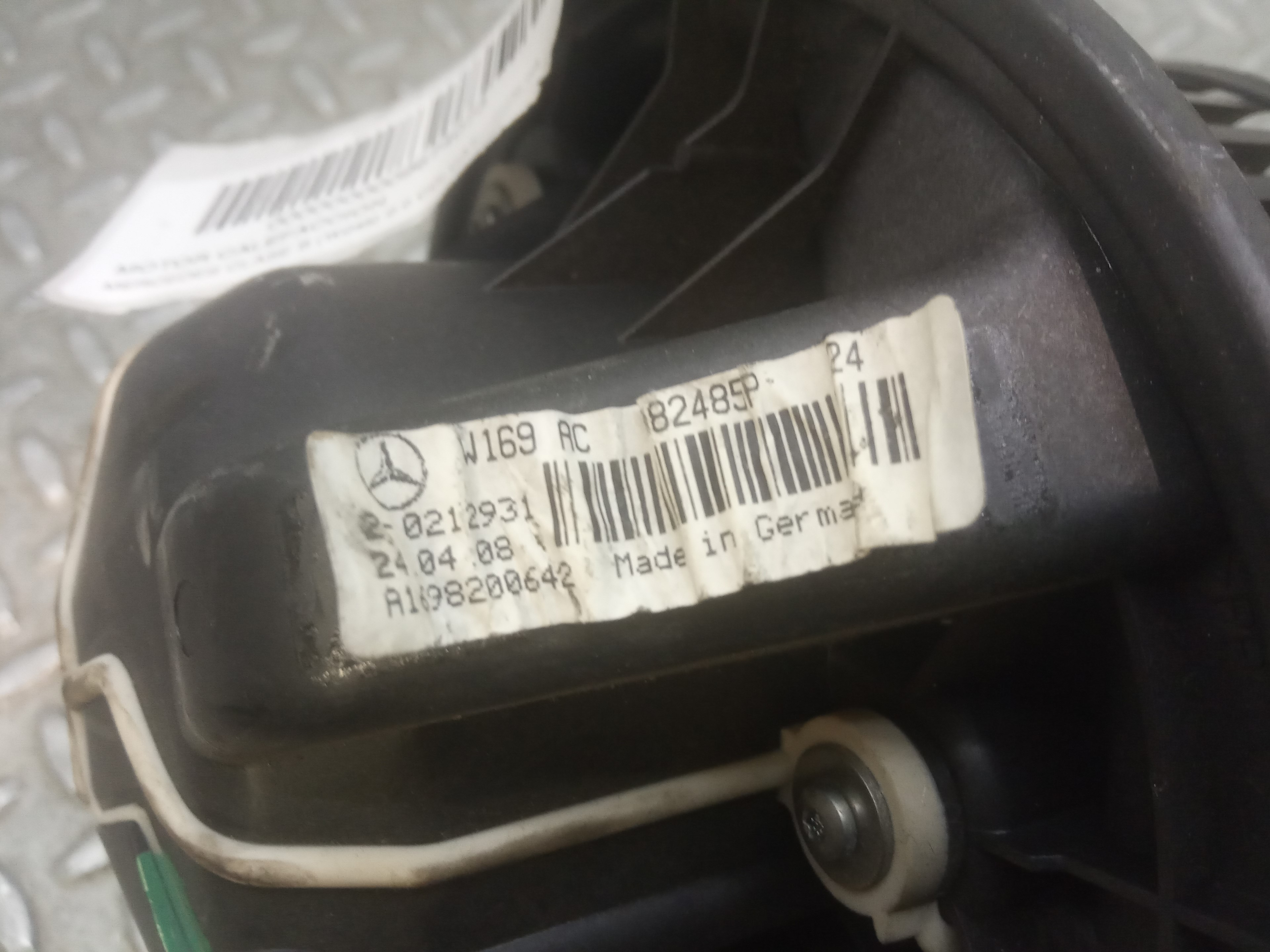 MERCEDES-BENZ B-Class W245 (2005-2011) Varmevifte A1698200642, 982485P 23320505