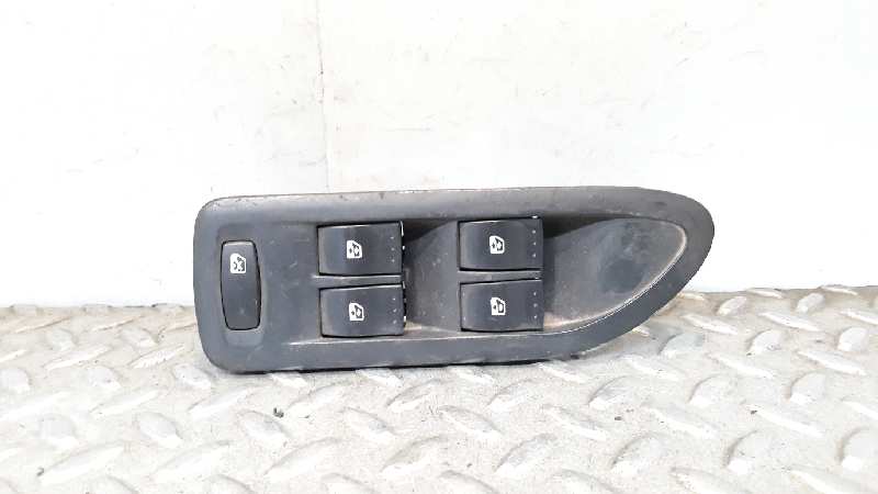 RENAULT Laguna 2 generation (2001-2007) Front Left Door Window Switch 8200315042 18558753