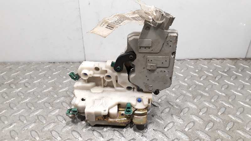 NISSAN Primera P11 (1996-2002) Front Right Door Lock 18403352