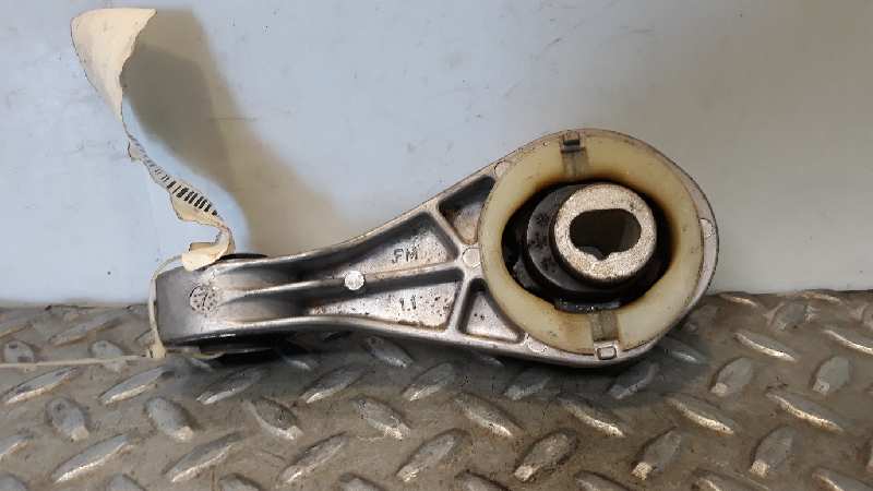 Soporte motor K9K de Nissan Note (e11, ne11) 2006-2012 86 CV con 1 km - pieza usada