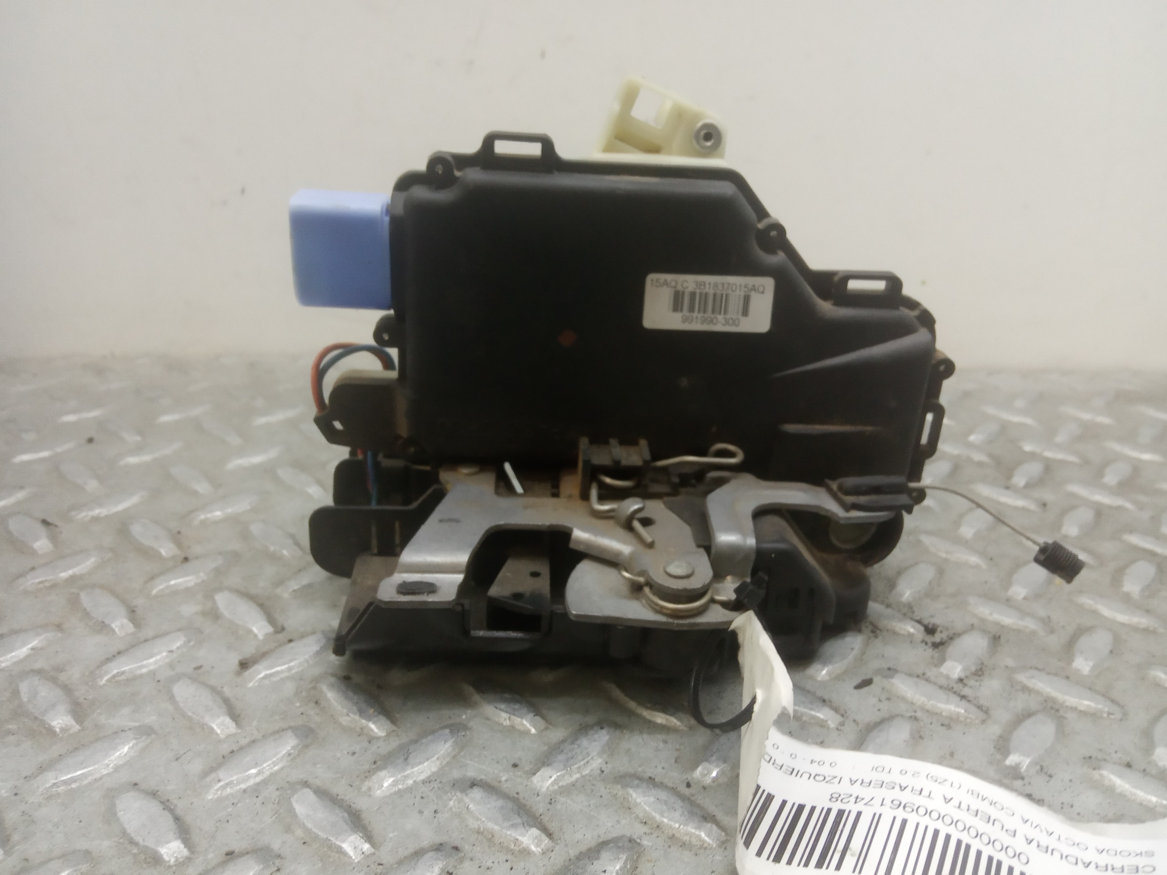 SKODA Octavia 2 generation (2004-2013) Rear Left Door Lock 7L0839015 23691069