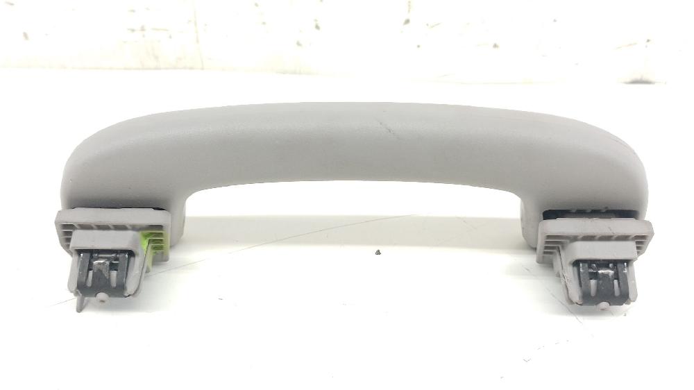 Asidero delantero izquierdo B47C20A 51168061360 de Bmw X1 (f48) 2017-0 150 CV - pieza usada