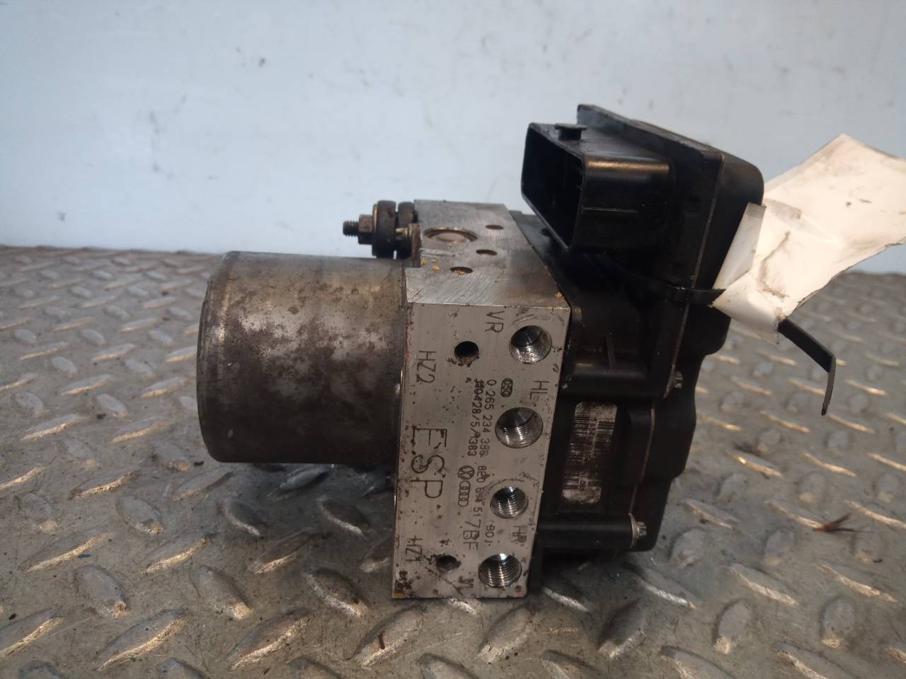 SEAT Exeo 1 generation (2009-2012) ABS Pump 0265950474, 0265234336, 8E0614517BF 23352002