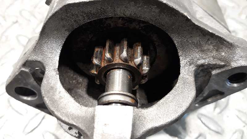 Démarreur F9Q B8 8200628419 de Renault Scénic ii (jm0/1_) 2003-2006 120 CV con 1 km - pieza usada