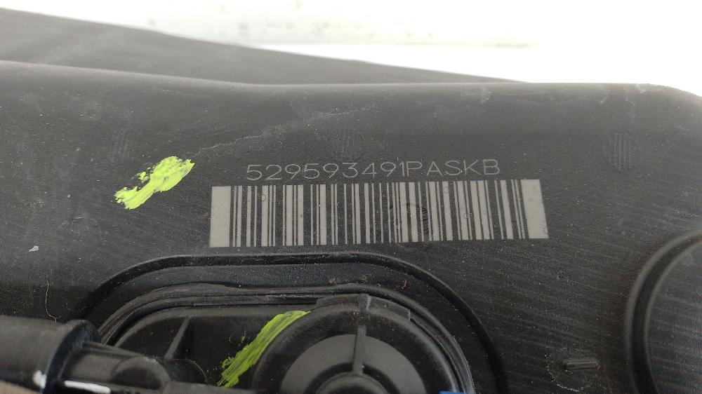 Deposito aditivo fap/adblue CZDA,CZEA 3Q0131877F de Volkswagen Passat b8 (3g2, cb2) 2014-2026 150 CV - pieza usada