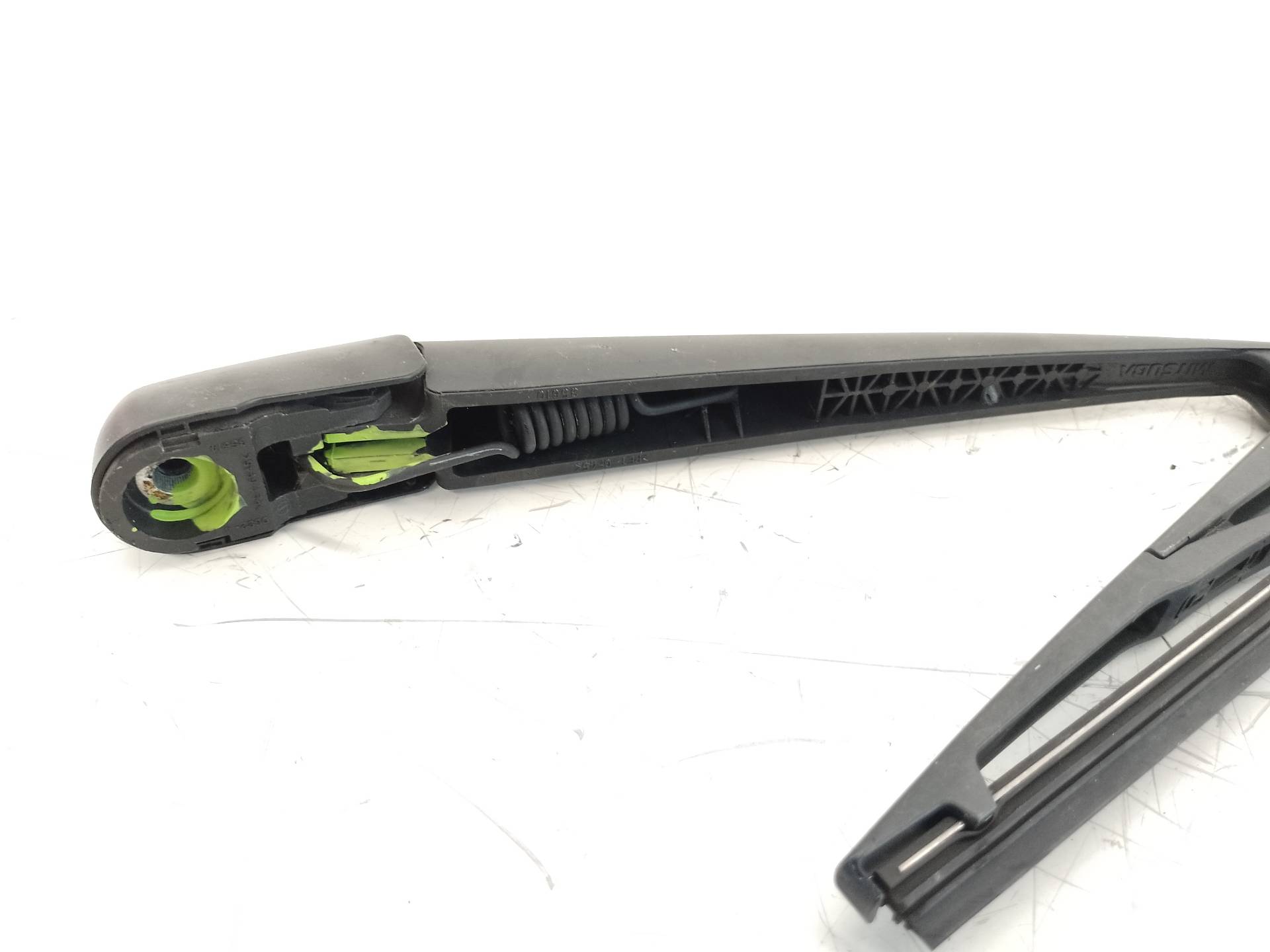 CHEVROLET UP/GQ (1999-2006) Tailgate Window Wiper Arm 86532SC080 25772573