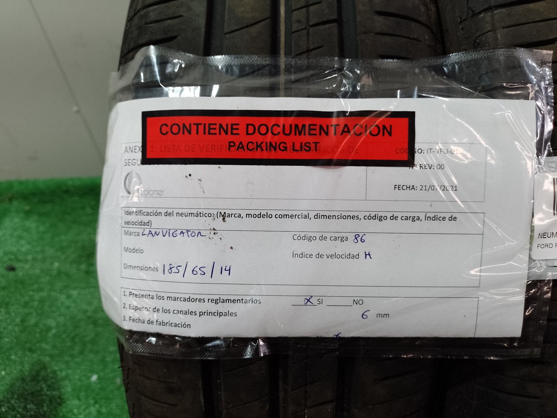 FORD Focus 1 generation (1998-2010) Tire 25228555