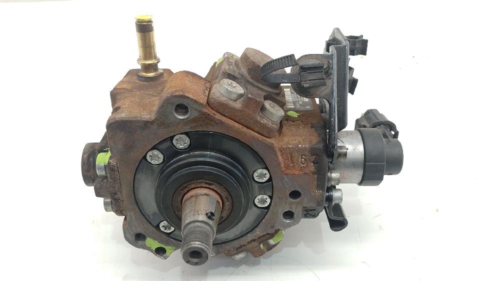 Bomba de inyección 9HY (DV6TED4),9HZ (DV6TED4) 0445010102 de Citroen C4 picasso i monospace (ud_) 2009-2013 109 CV - pieza usada