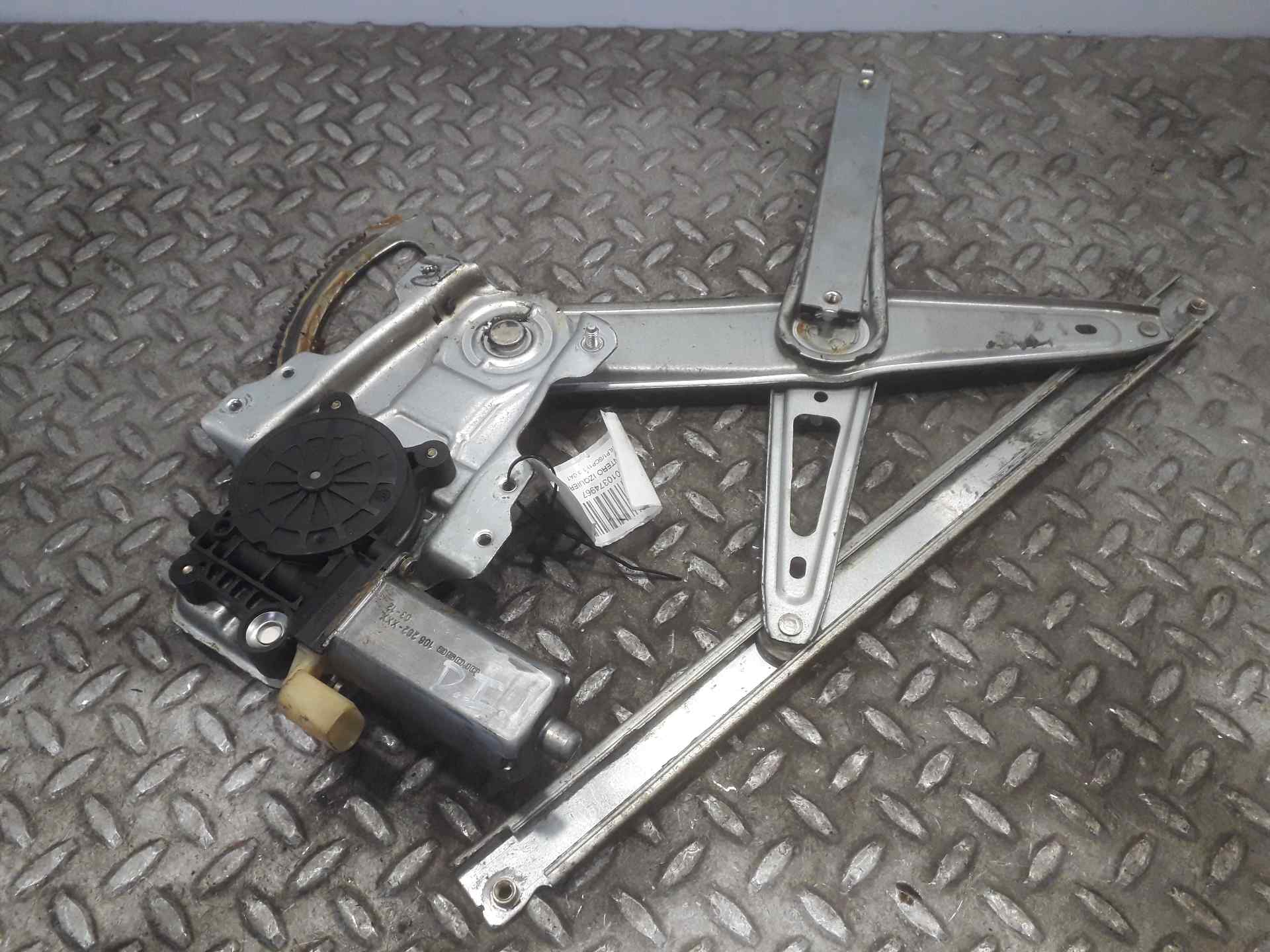 TOYOTA Yaris 1 generation (1999-2005) Front Left Door Window Regulator 106282XXX 23372603