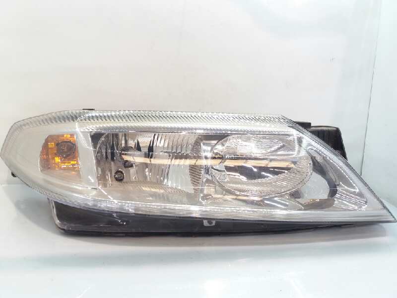 RENAULT Laguna 2 generation (2001-2007) Front Right Headlight 7701048931 18714501