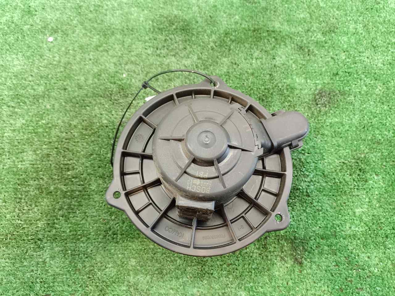 HYUNDAI i20 PB (1 generation) (2008-2014) Heater Blower Fan F00S330024 24291118