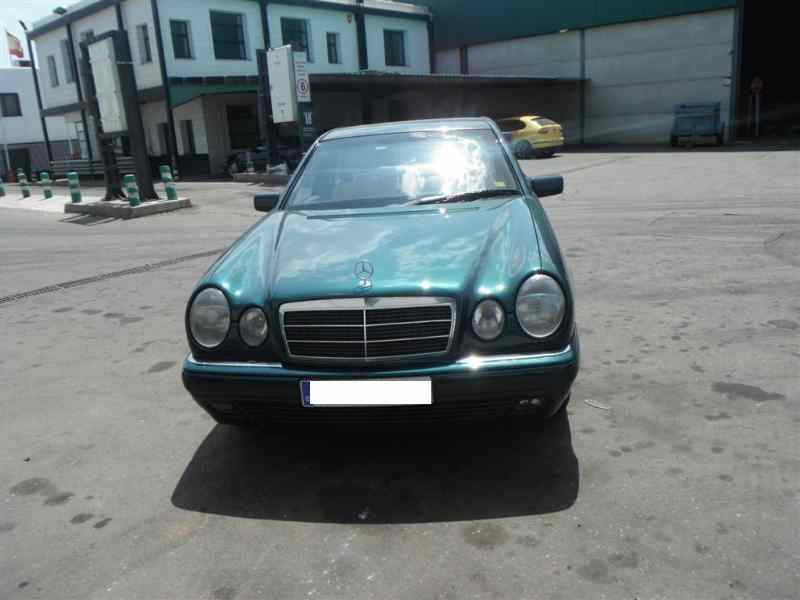 MERCEDES-BENZ E-Class W210 (1995-2002) Охлаждающий радиатор 2108300570 24761874