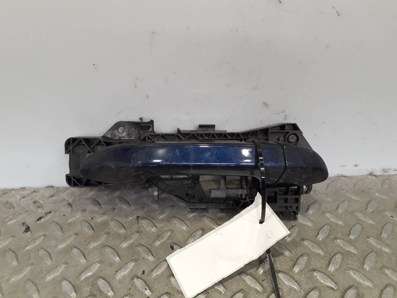 VOLKSWAGEN Passat B6 (2005-2010) Front Right Door Exterior Handle 23702577