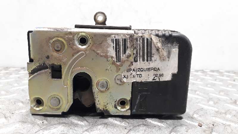 Cerradura puerta delantera izquierda D8B de Fiat Scudo combinato (220_) 1999-2006 92 CV con 1 km - pieza usada