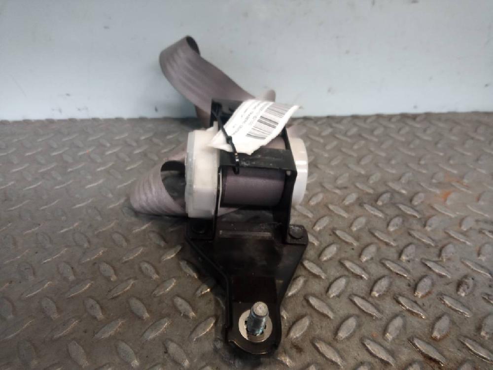 Cinturón seguridad trasero central EE20 64665SC000AP de Subaru Forester (sh_) 2008-2013 147 CV con 1 km - pieza usada