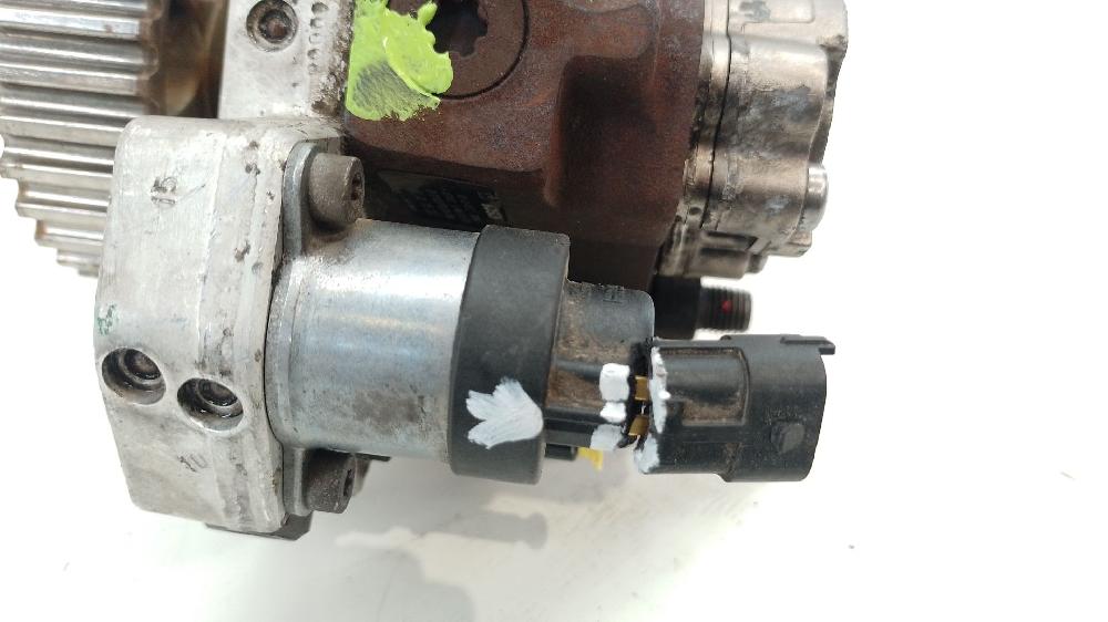 Bomba de inyección F9Q D8 (88 KW) 8200108225 de Renault Scénic ii (jm0/1_) 2003-2006 120 CV - pieza usada
