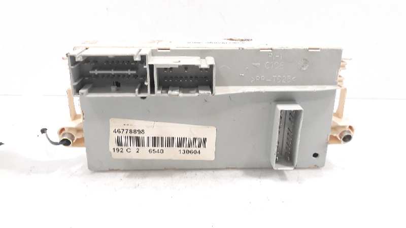 FIAT Stilo 1 generation (2001-2010) Fuse Box 51715858 23285045