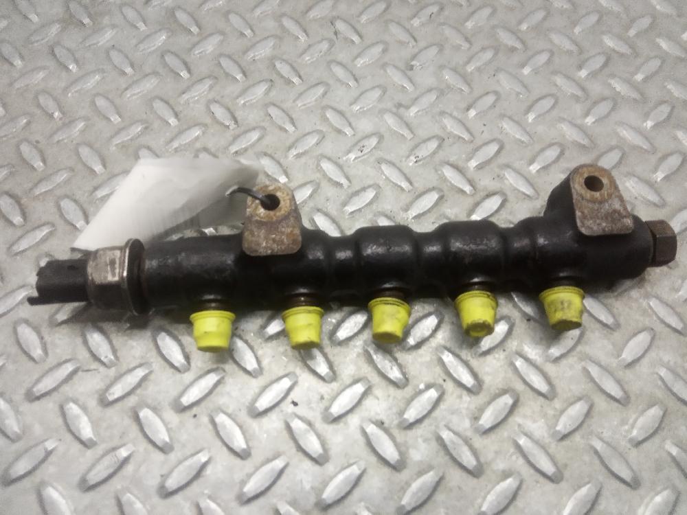 Rampa inyectora 9HZ 9654592680 de Peugeot 307 break/sw (s2) 2005-2008 109 CV con 1 km