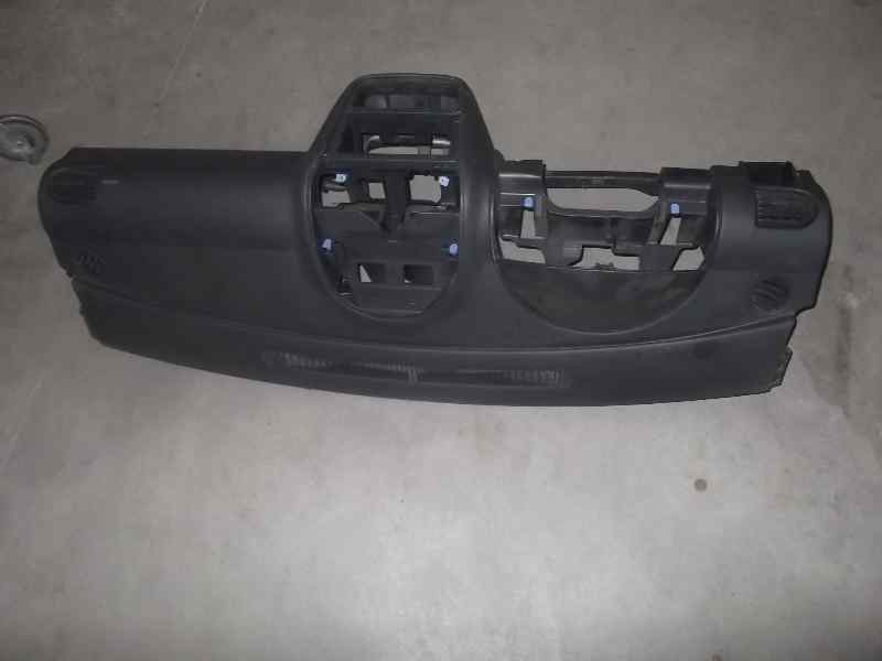 Salpicadero Z13DT 51KW de Opel Tigra twin top 2004-2010 69 CV con 1 km - pieza usada