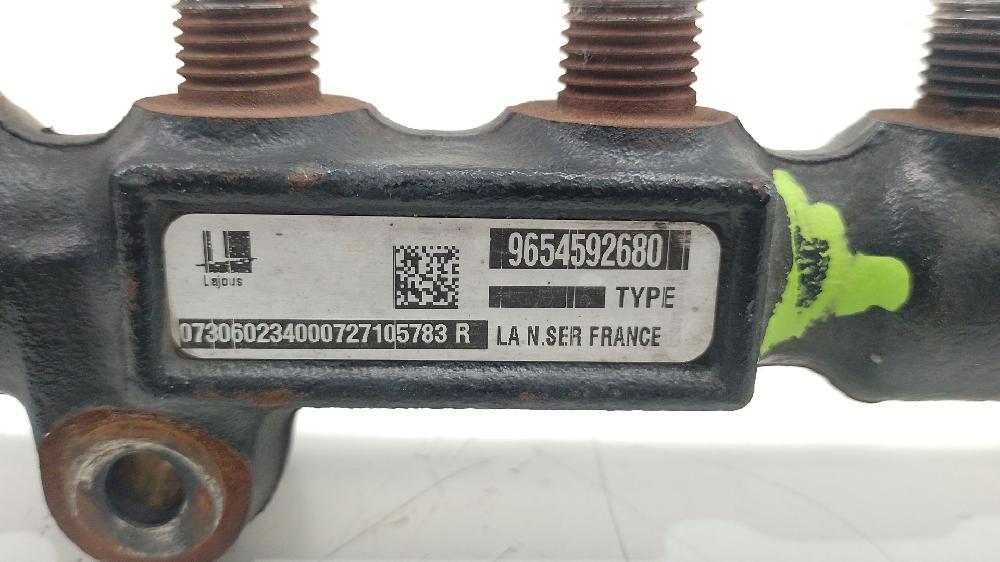 Rampa inyectora 9HY (DV6TED4),9HZ (DV6TED4) 9654592680 de Citroen C4 picasso i monospace (ud_) 2009-2013 109 CV - pieza usada