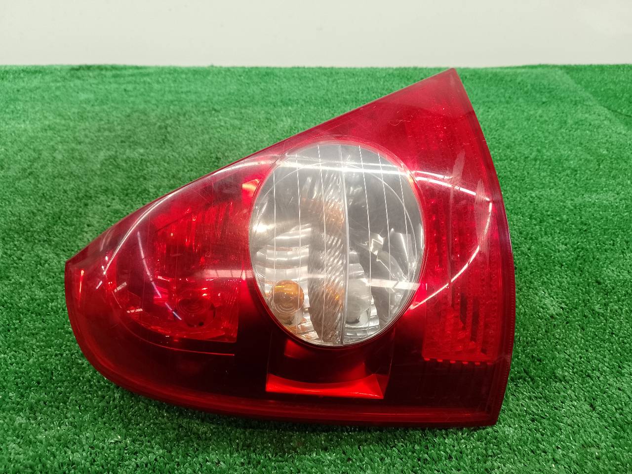 RENAULT Clio 3 generation (2005-2012) Rear Left Taillight 23709402