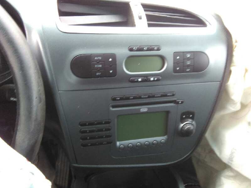 SEAT Leon 2 generation (2005-2012) Крышка багажника 1P0827024 18681284