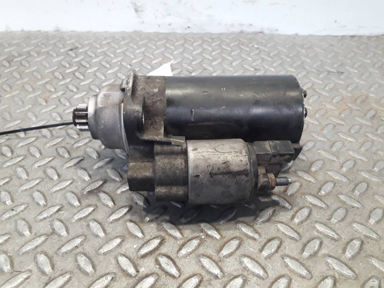 VOLKSWAGEN Bora 1 generation (1998-2005) Starter Motor 0001125042 23703053