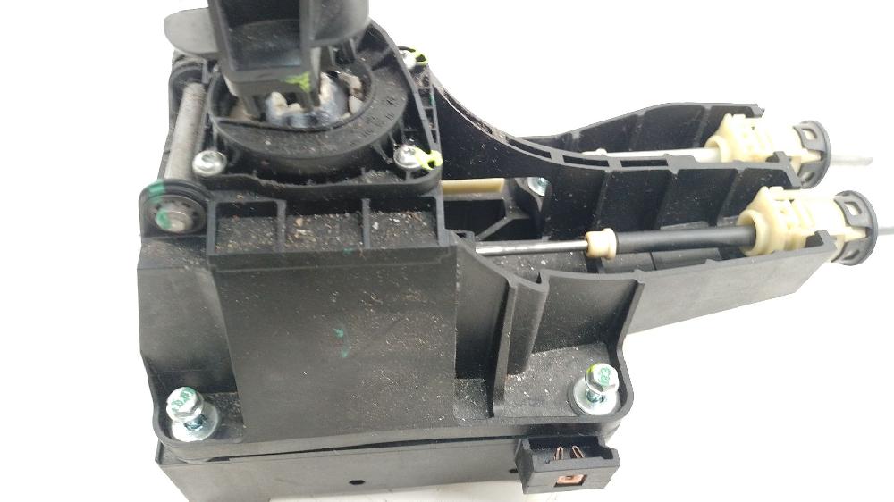 Palanca de cambio A 16 XER,B 16 XER 55563829 de Opel Astra j (p10) 2009-2015 115 CV con 194671 km - pieza usada