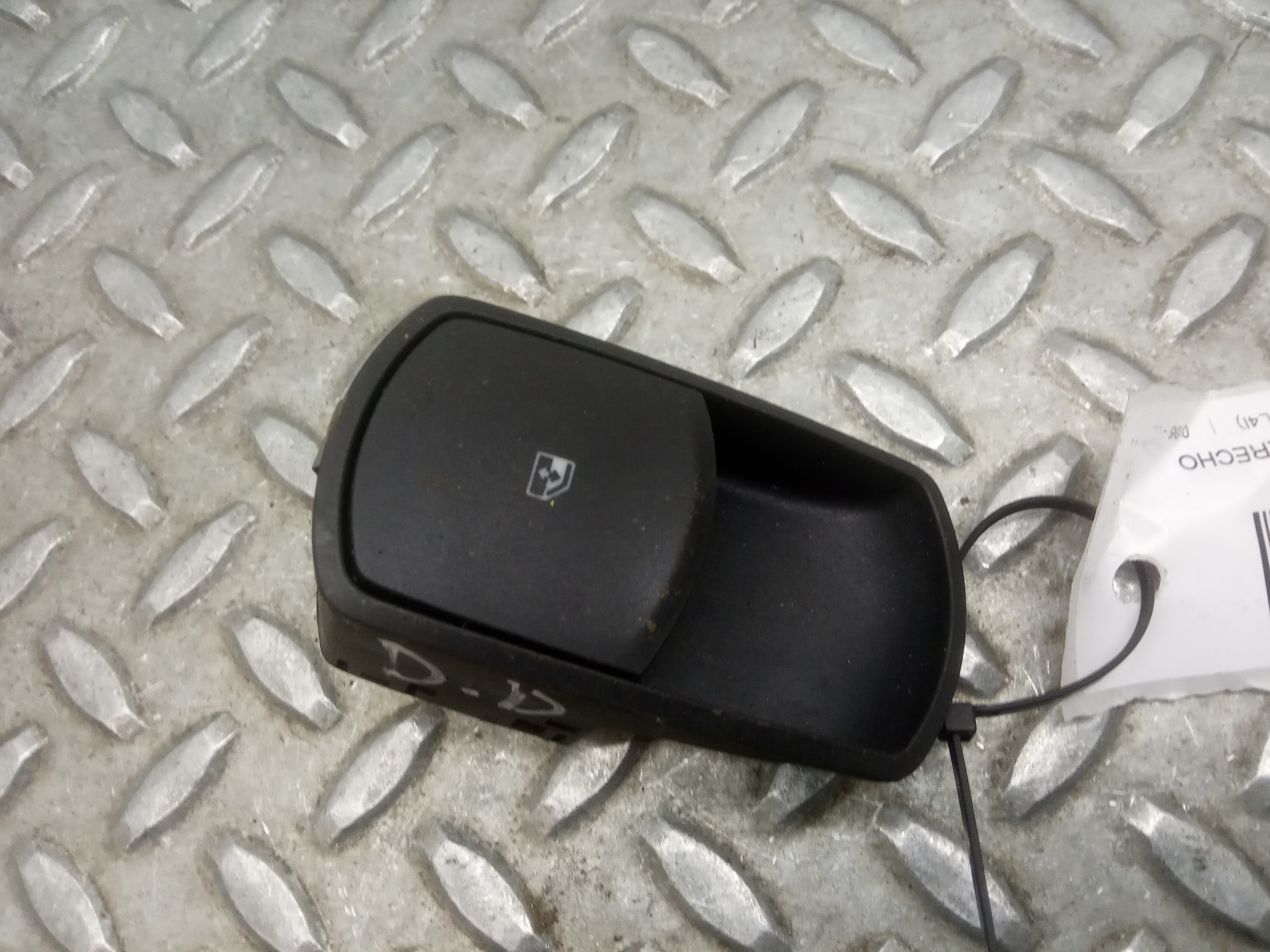 OPEL Corsa D (2006-2020) Кнопка стеклоподъемника передней правой двери 13189333, 315625731 23691827