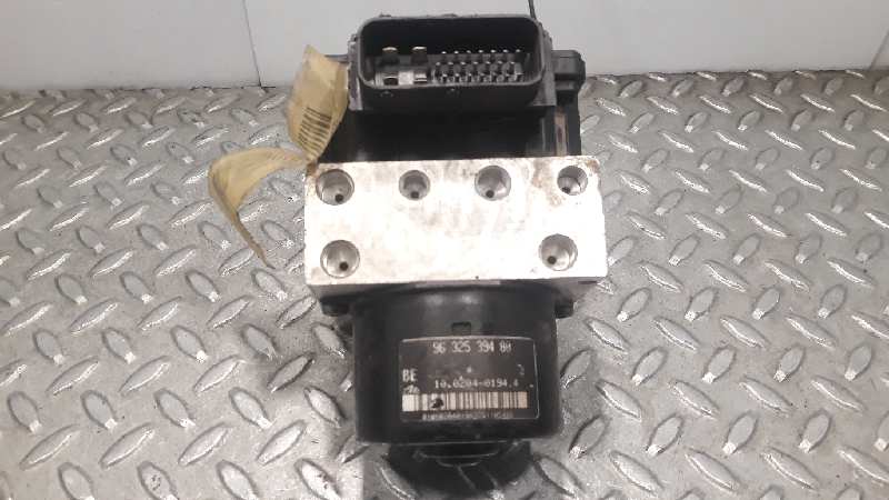 PEUGEOT 206 1 generation (1998-2009) ABS Pump 9632539480 18393282