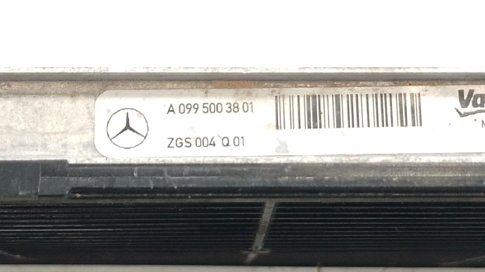 Radiador de caja cambios OM 654.820 A0995003801 de Mercedes-benz Clase c (w206) 2021-0 200 CV - pieza usada