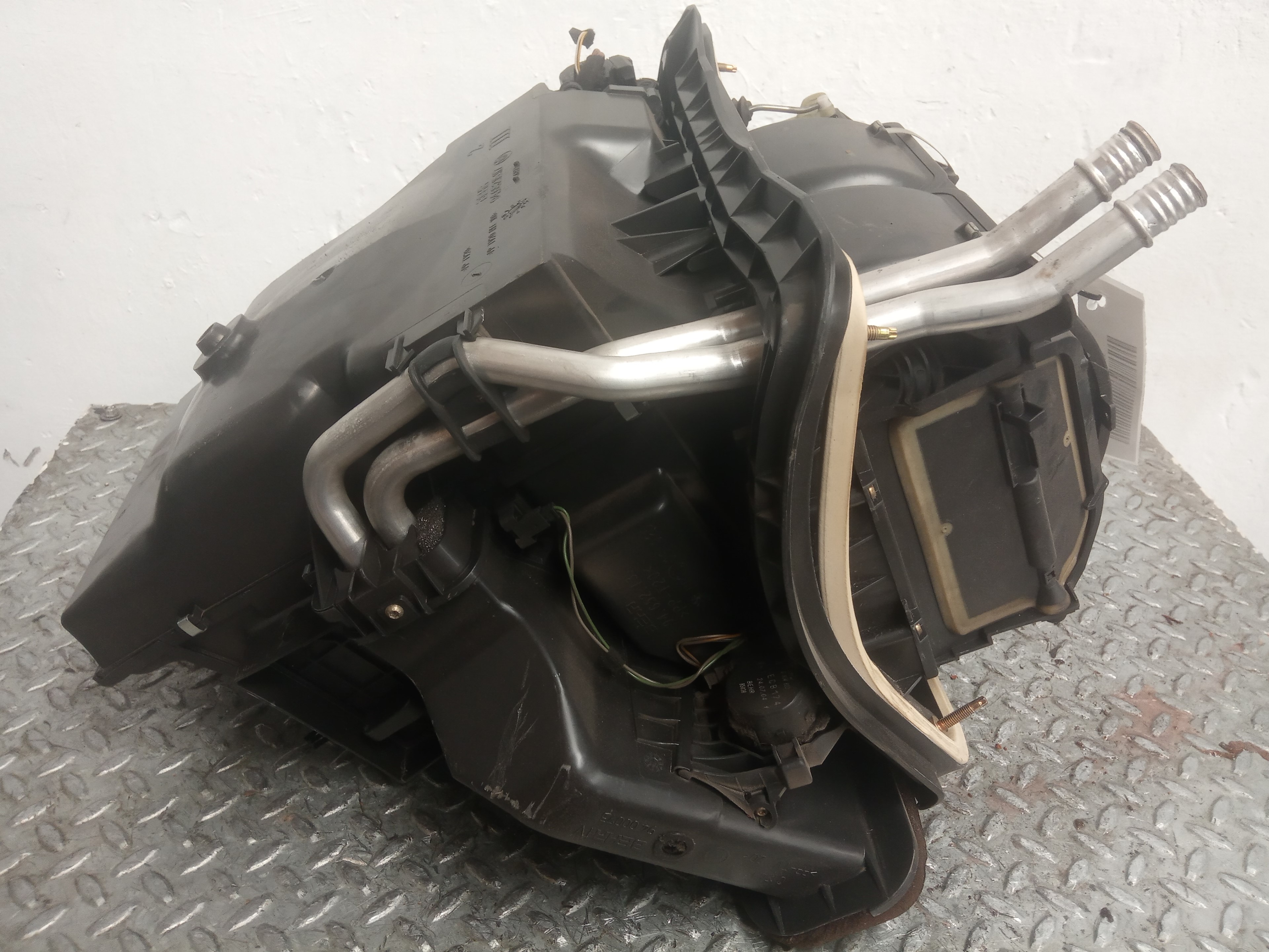 BMW 3 Series E46 (1997-2006) Salono pečiukas 6411690287011 23694339