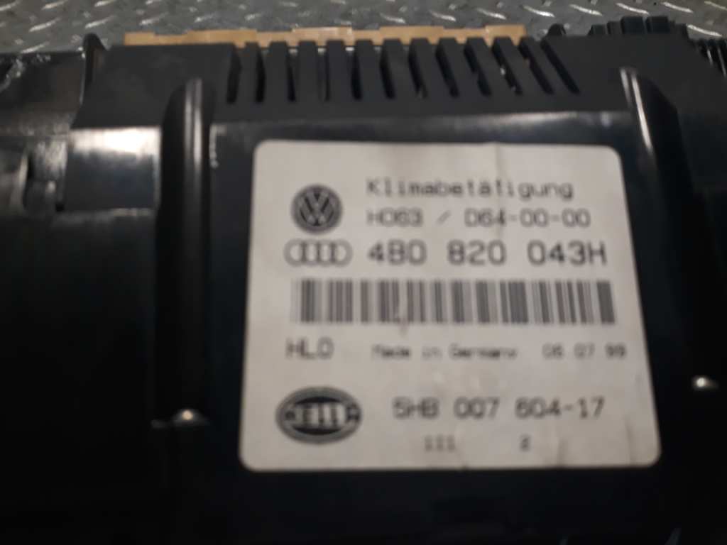 AUDI A3 8L (1996-2003) Climate  Control Unit 4B0820043H 18696032