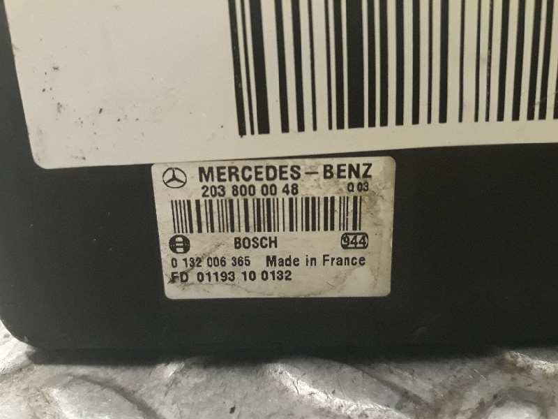 Bomba cierre centralizado 612962 2038000048 de Mercedes-benz Clase c (w203) berlina 2000-2007 170 CV con 1 km - pieza usada