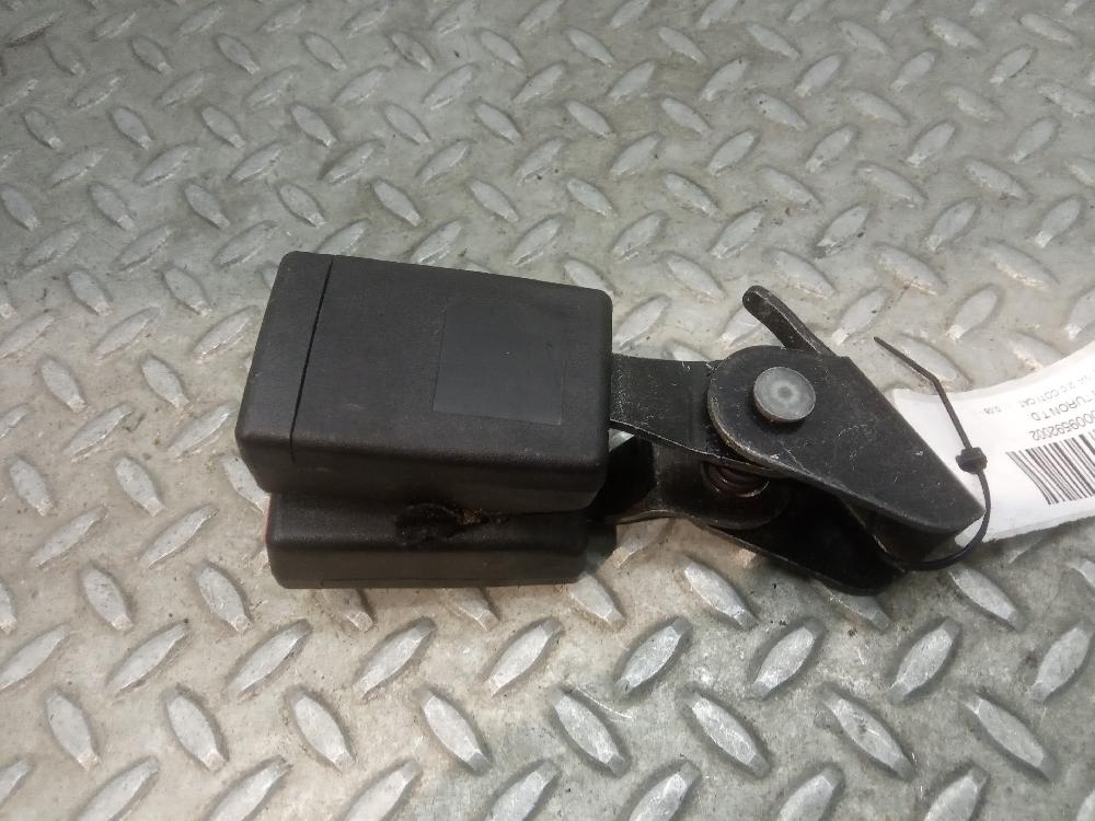Enganche cinturón trasero derecho A20DTH 13267110 de Opel Insignia a sedán (g09) 2008-2017 131 CV con 1 km