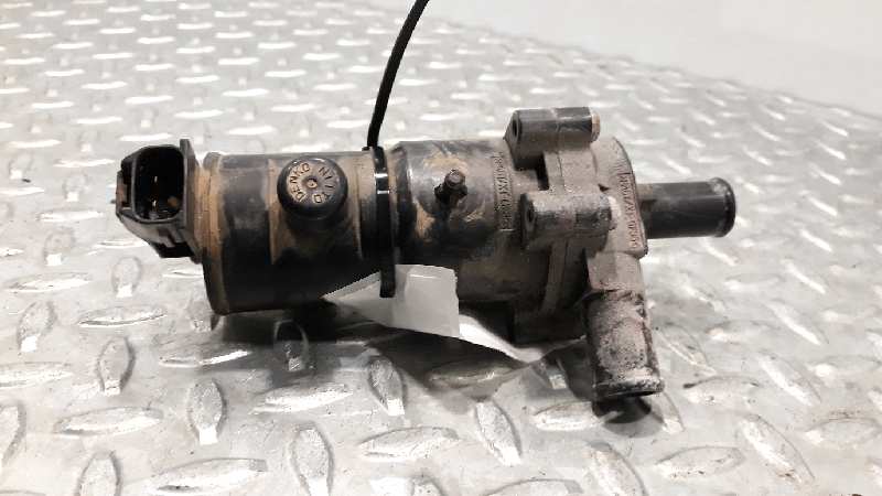 Válvula de intercambio de calefaccion 1NZ-FXE 0641000951 de Toyota Prius (nhw20) 2003-2009 78 CV con 1 km - pieza usada