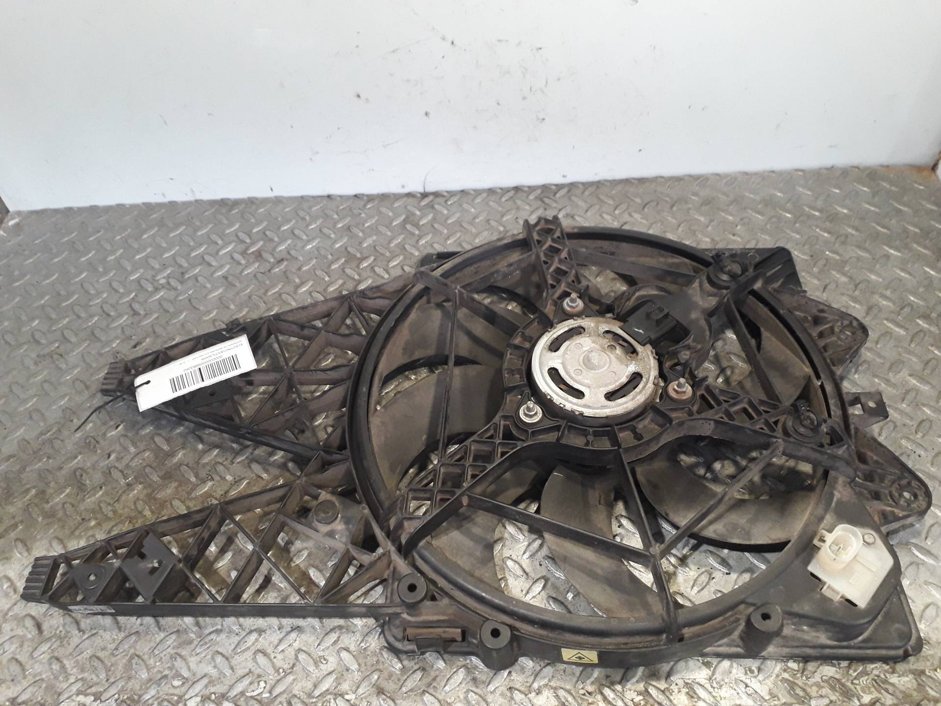 CITROËN C5 1 generation (2001-2008) Ventilator difuzor 882300200 21618656