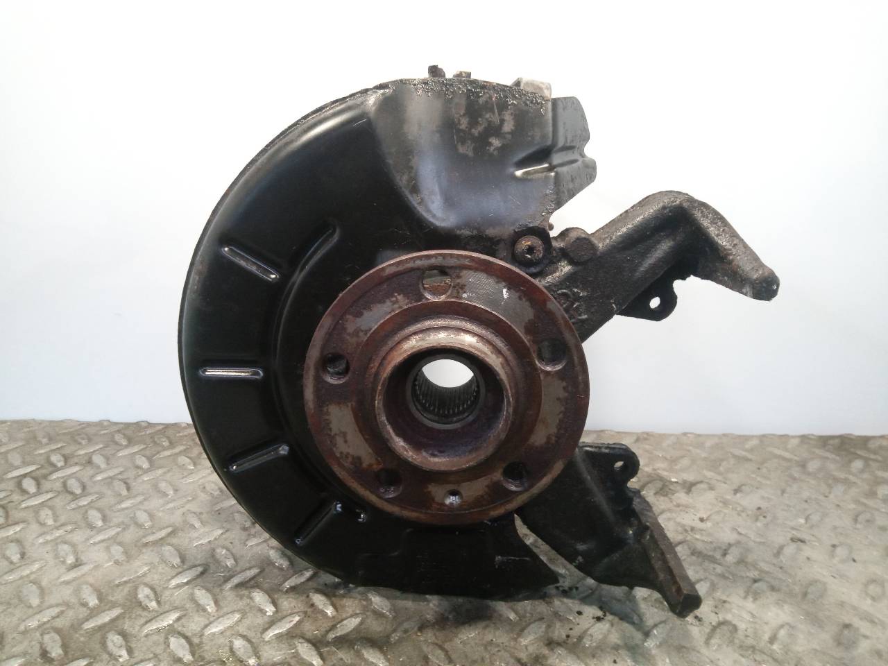 SEAT Cordoba 2 generation (1999-2009) Front Right Wheel Hub 6Q0407256AC 23236605