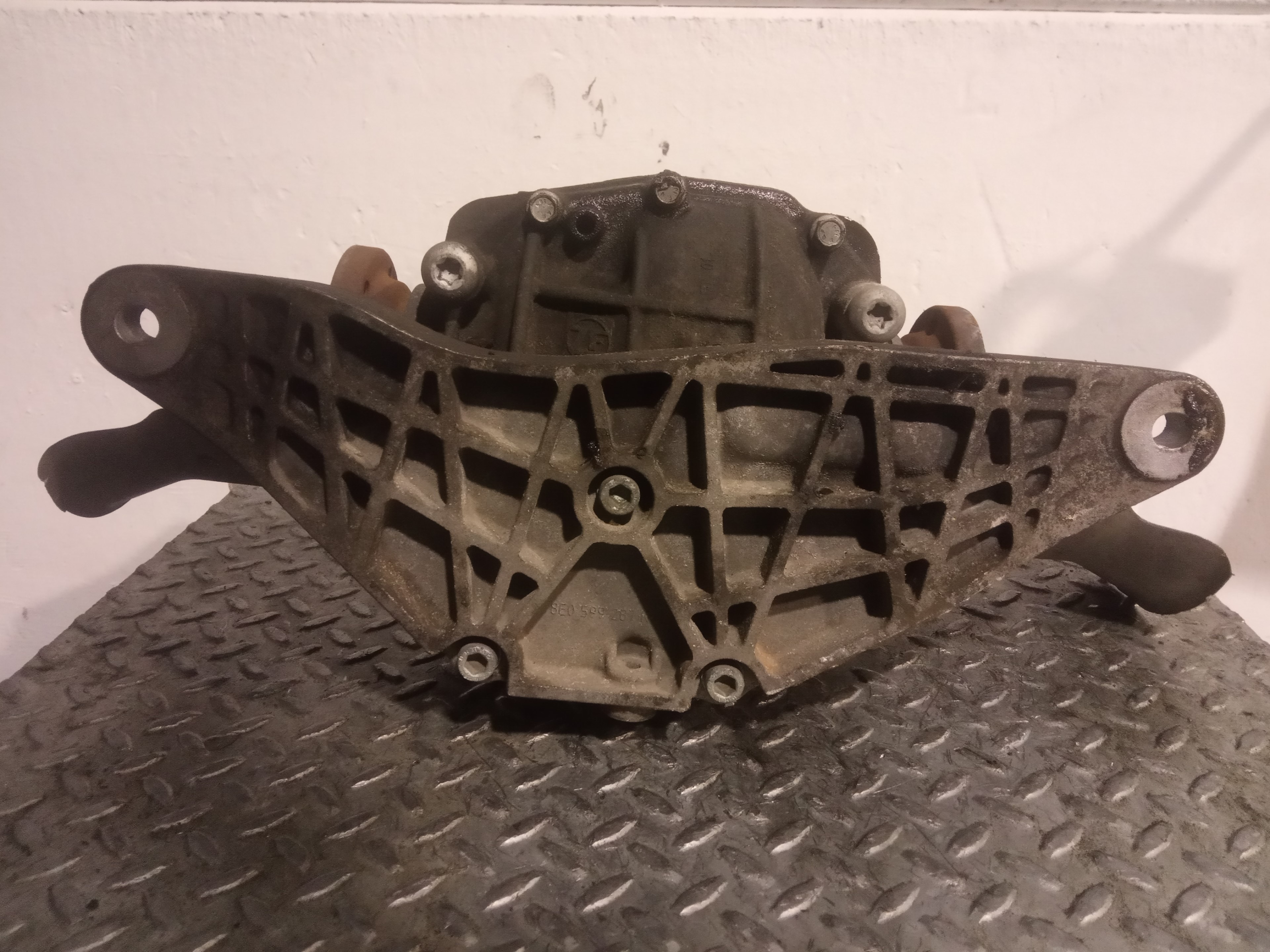 AUDI A4 B6/8E (2000-2005) Πίσω διαφορικό 01R525053M 23304434