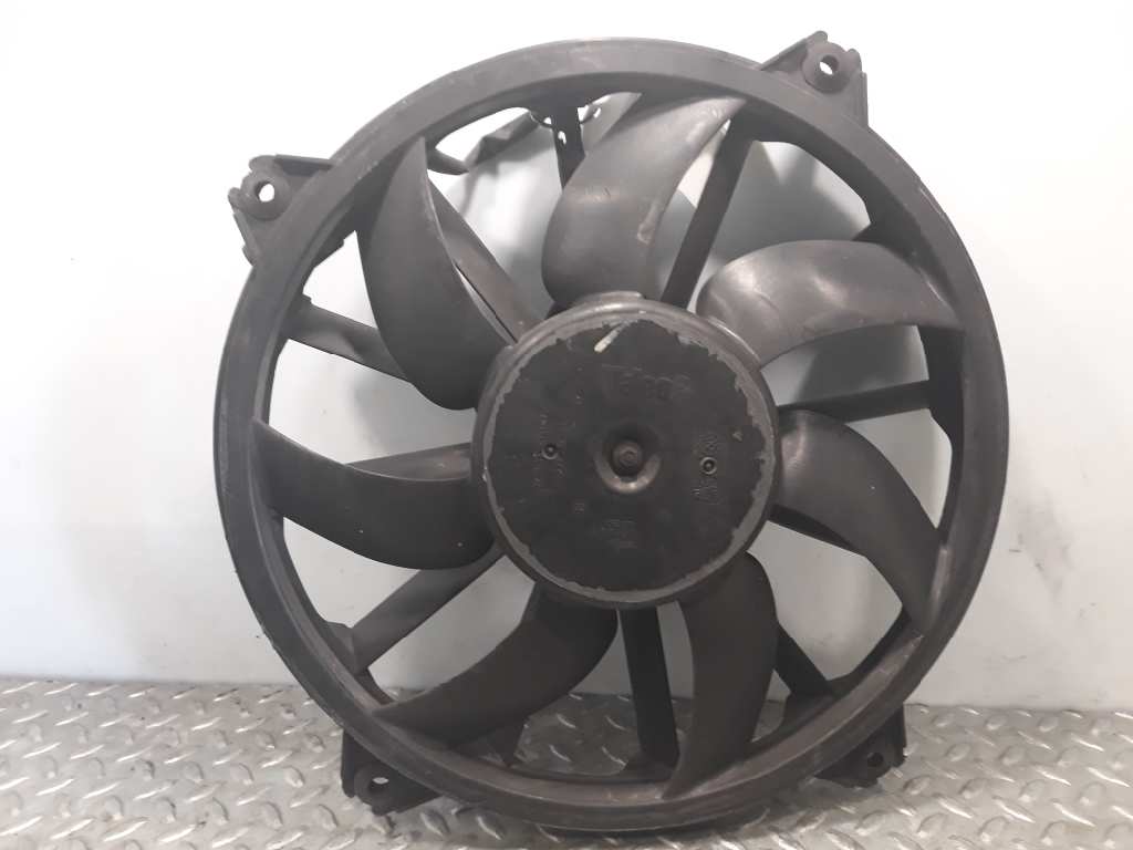 CITROËN C4 1 generation (2004-2011) Difūzoriaus ventiliatorius 1253A9 23681734