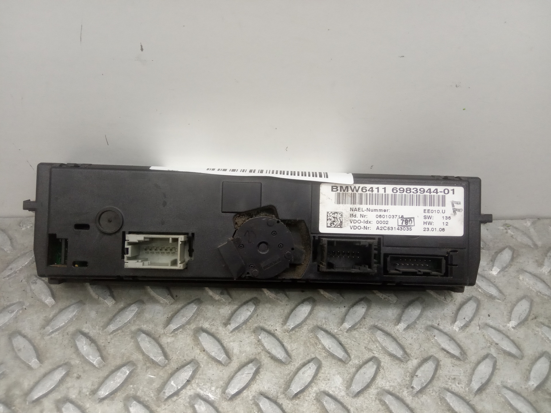 BMW 3 Series E90/E91/E92/E93 (2004-2013) Climate  Control Unit 6411698394401, A2C53143035 23690081