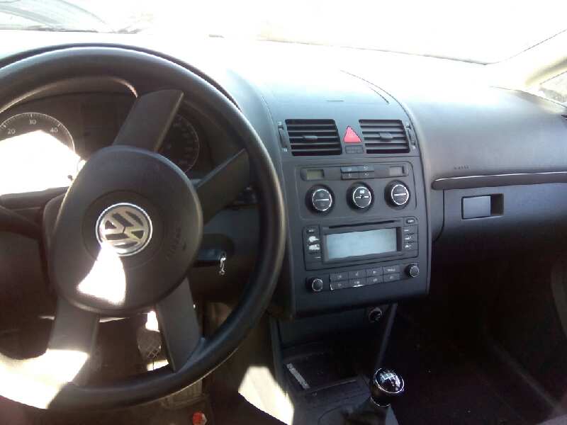 VOLKSWAGEN Touran 1 generation (2003-2015) Задній лівий ремінь безпеки 18766818