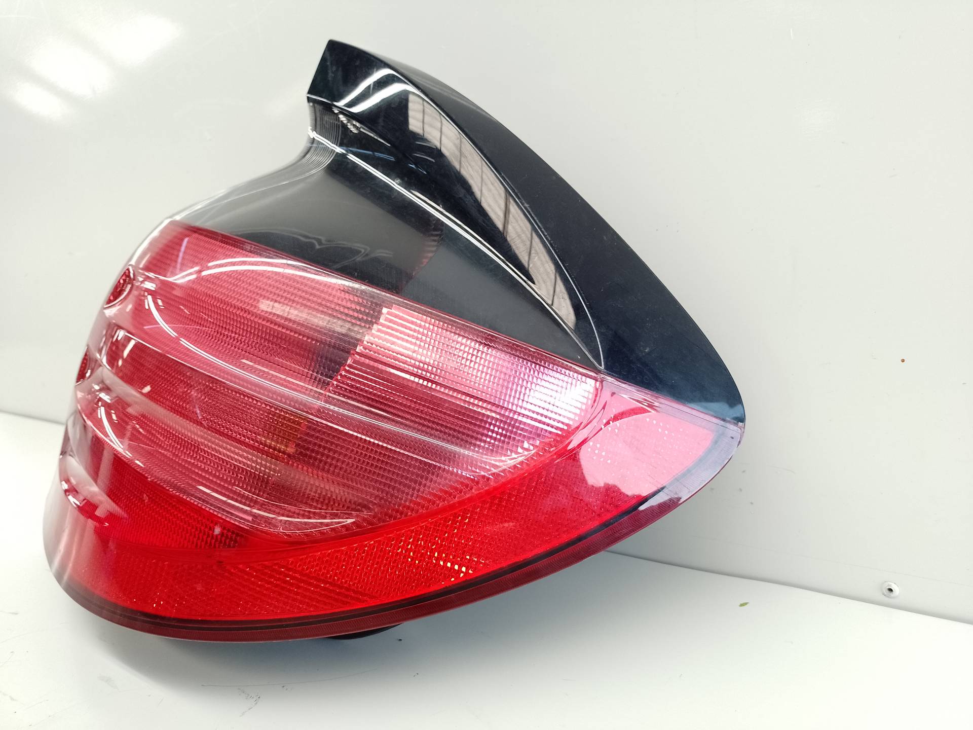 MERCEDES-BENZ C-Class W203/S203/CL203 (2000-2008) Rear Right Taillight Lamp A2038200854 25391546